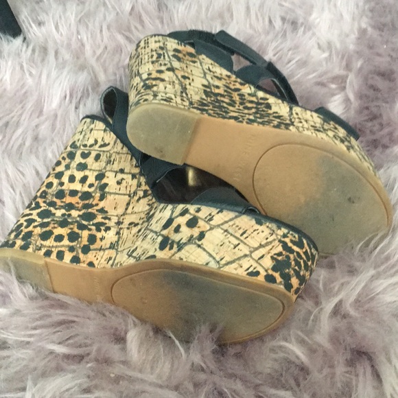 Nine West leather wedges flawless condition - Picture 4 of 4